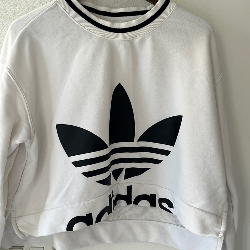 Adidas Crop Top sizeM 💥💥
